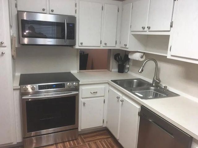 3 of 19 - 4070 Tivoli Court #202, Lake Worth, FL
