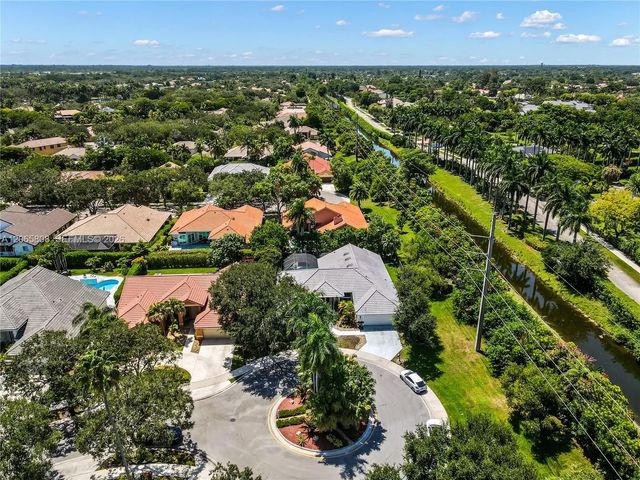 1097 Smoke Tree Court, Weston