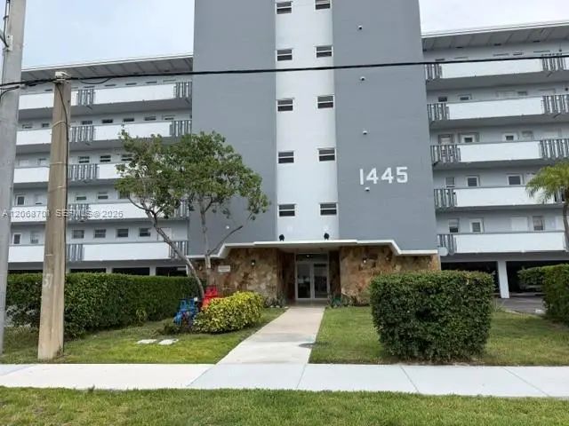 1445 Atlantic Shores Boulevard #605, Hallandale Beach