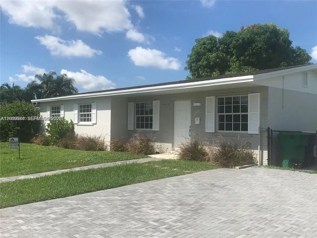 17940 Nw 85th Avenue, Hialeah