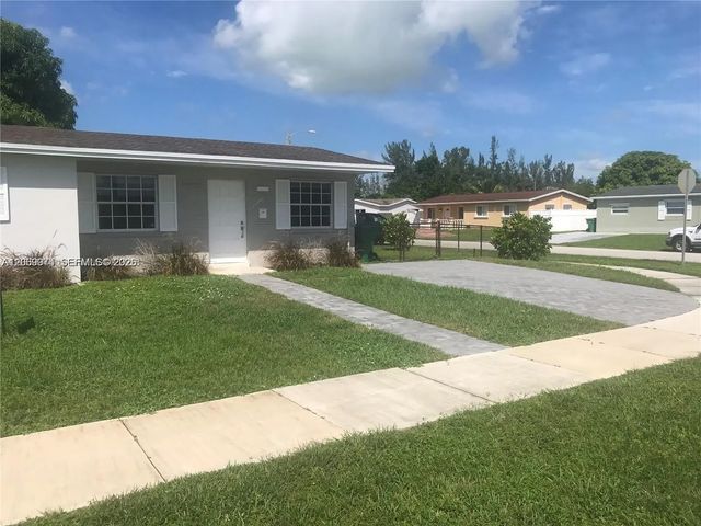 4 of 13 - 17940 Nw 85th Avenue, Hialeah, FL