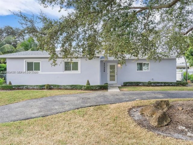 4 of 44 - 17320 Nw 80th Avenue, Hialeah, FL