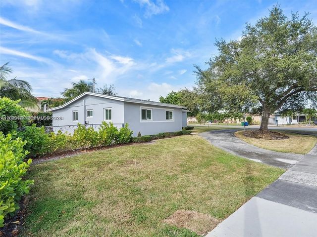 5 of 44 - 17320 Nw 80th Avenue, Hialeah, FL