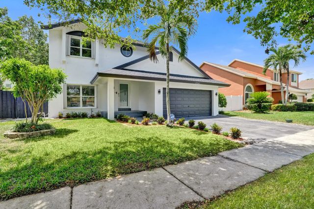 9740 Sw 14th Street, Pembroke Pines