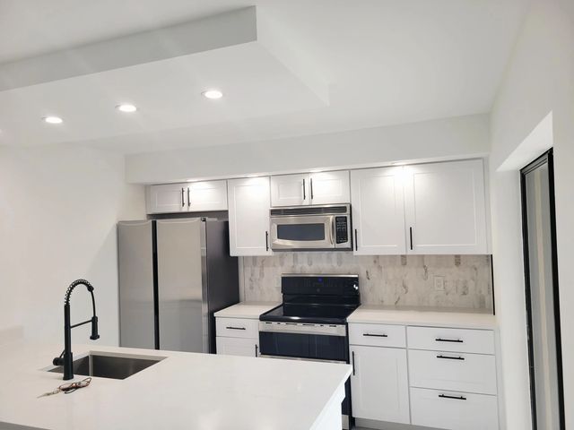2 of 24 - 5428 54th Way, West Palm Beach, FL