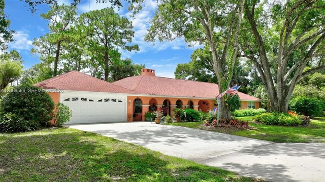 318 Fifth Avenue, Lehigh Acres