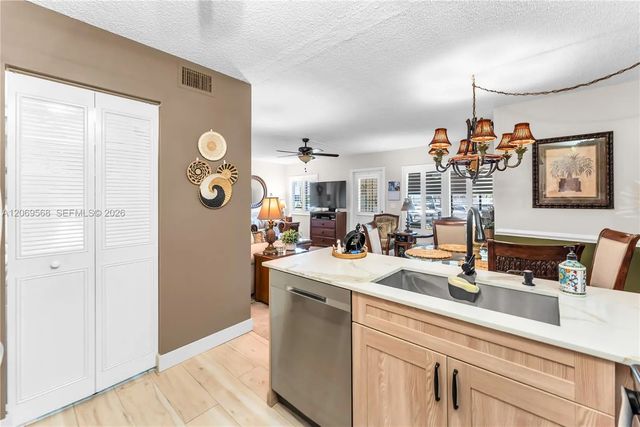 5 of 26 - 3561 Pine Tree Court #d-1, Greenacres, FL