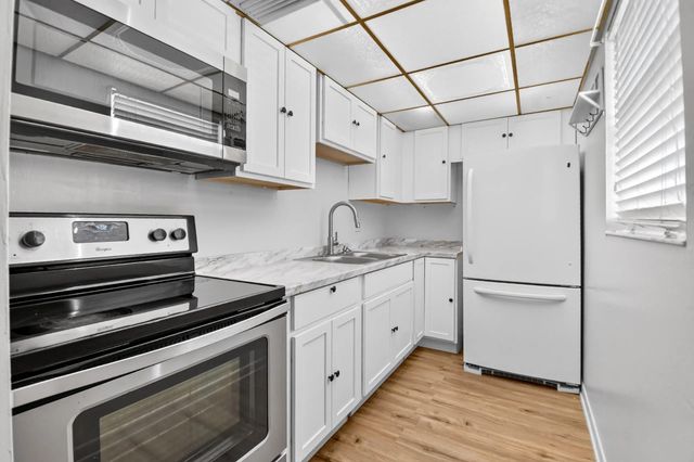 200 Bonnie Boulevard W #131, Palm Springs