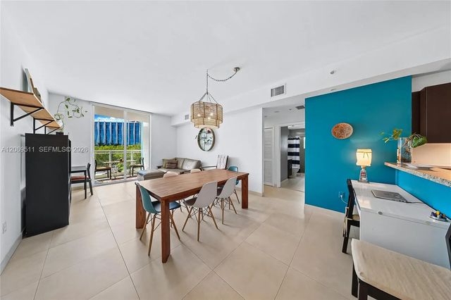 3 of 17 - 2020 Prairie Avenue #302, Miami Beach, FL