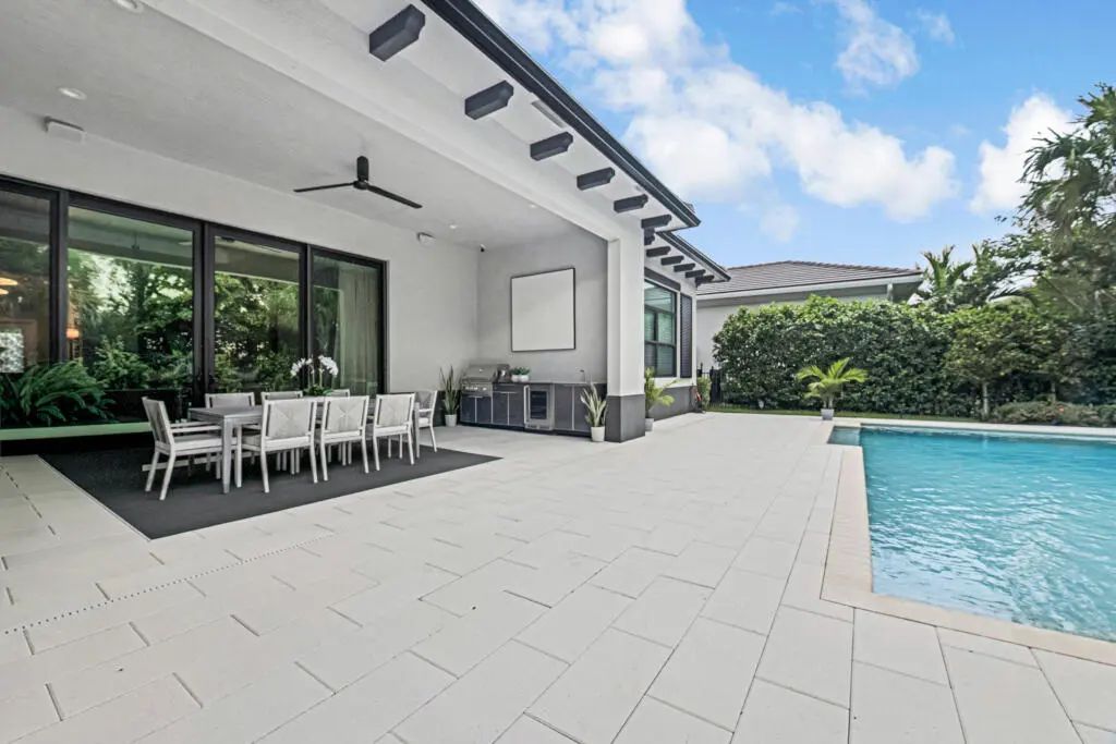 9228 Coral Isles Circle, Palm Beach Gardens, FL, 33412