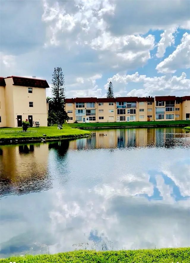 8881 Sunrise Lakes Boulevard #108, Sunrise