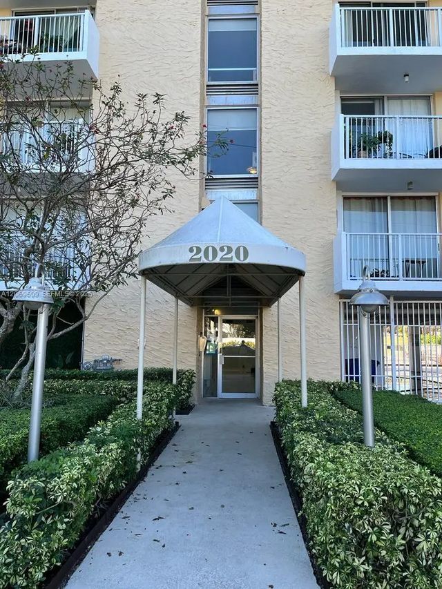 5 of 53 - 2020 Ne 135th Street #609, North Miami, FL