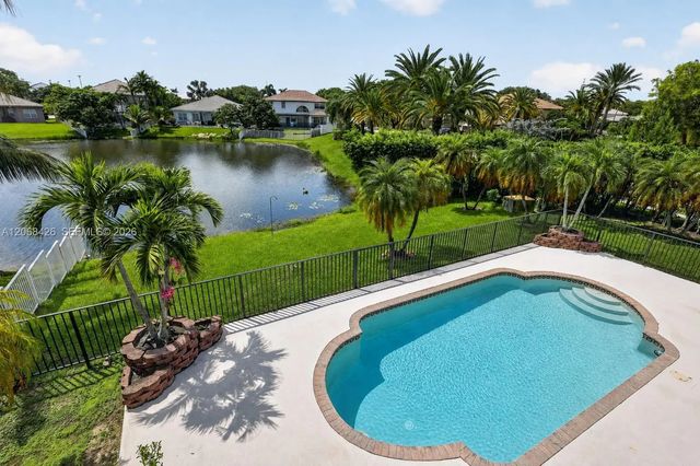 2 of 56 - 600 Sw 167th Way, Pembroke Pines, FL