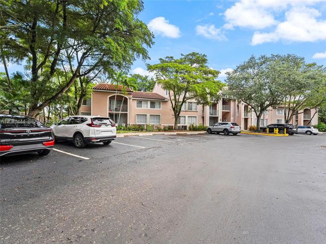 12106 Saint Andrews Place #202, Miramar