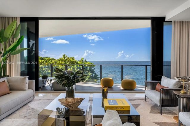 3581 E Glencoe Street #302, Miami