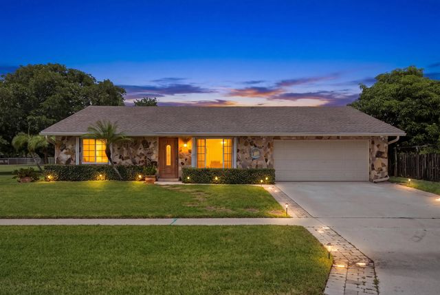 4778 Blue Pine Circle, Lake Worth