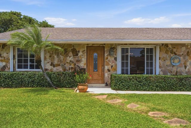 4 of 32 - 4778 Blue Pine Circle, Lake Worth, FL