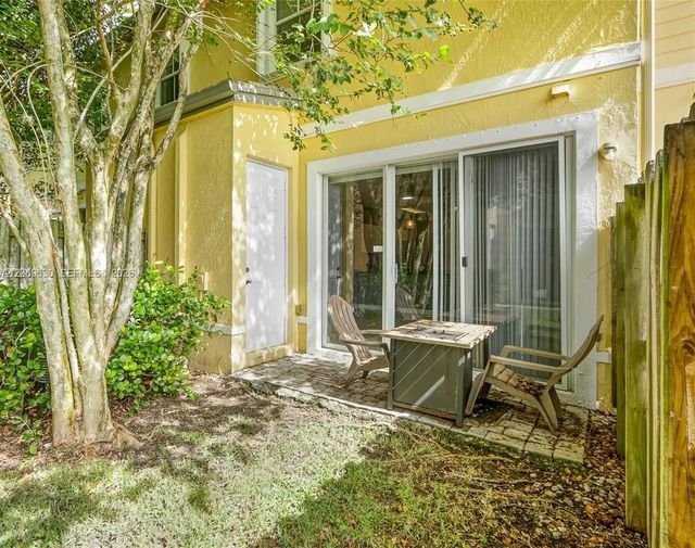 3 of 24 - 2928 Se 2nd Street #3, Homestead, FL