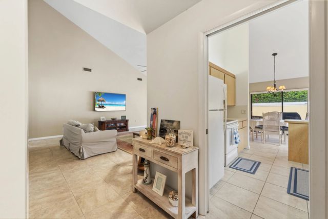 5 of 41 - 125 Beach Summit Court, Jupiter, FL