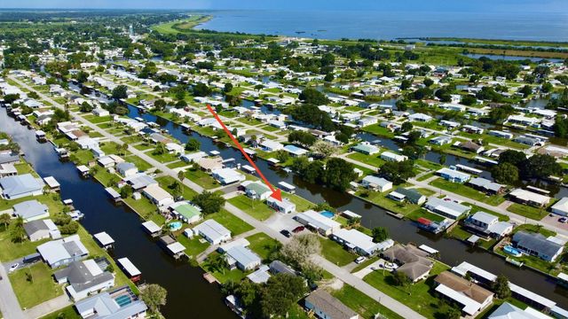 4 of 38 - 2108 Se 32nd Street, Okeechobee, FL
