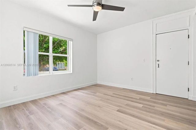 5 of 19 - 119 Menores Avenue #2, Coral Gables, FL