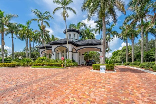 15747 Sw 40th Street #213, Miramar