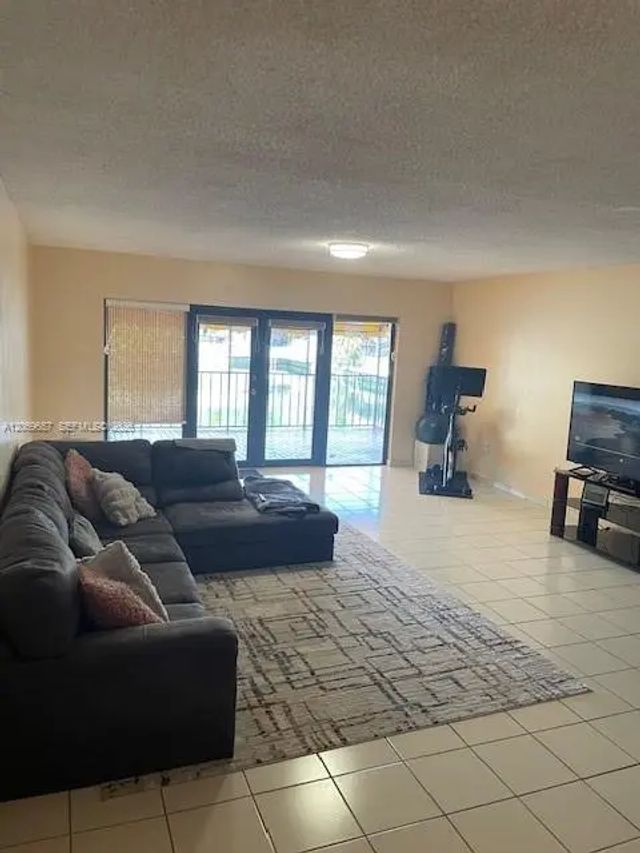 3 of 18 - 6364 Milk Wagon Lane, Miami Lakes, FL