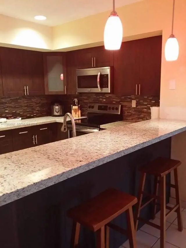 5 of 18 - 6364 Milk Wagon Lane, Miami Lakes, FL