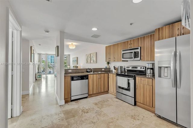 2 of 30 - 6305 Indian Creek Drive #3g, Miami Beach, FL
