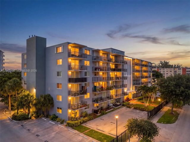 2 of 29 - 12500 Ne 15th Avenue #306, North Miami, FL