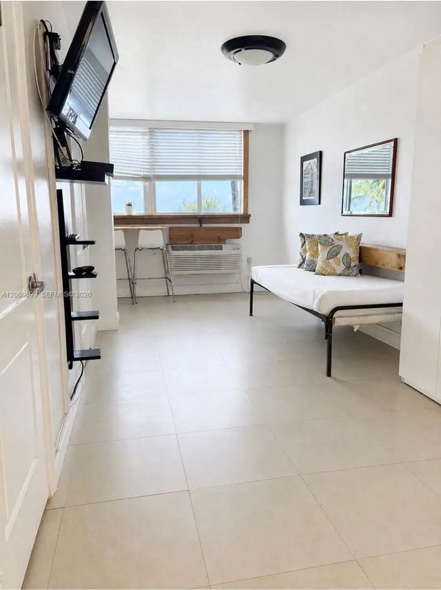 2 of 10 - 5445 Collins Avenue #cu26, Miami Beach, FL