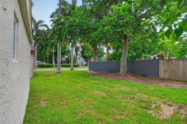 4 of 29 - 792 Sw 9th Street, Florida City, FL