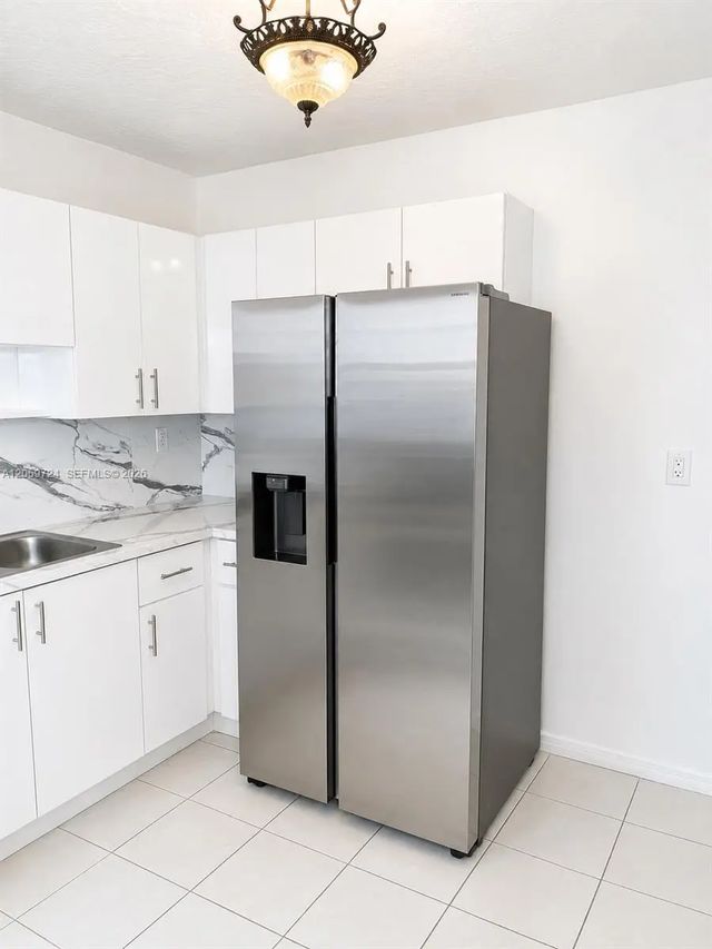 5 of 11 - 1230 W 54th Street #329a, Hialeah, FL