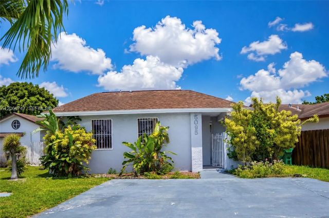 5095 Nw 195th Lane, Miami Gardens
