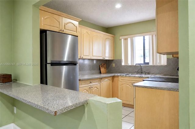 3 of 23 - 5095 Nw 195th Lane, Miami Gardens, FL
