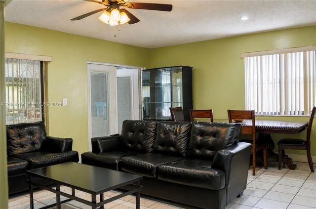 5 of 23 - 5095 Nw 195th Lane, Miami Gardens, FL