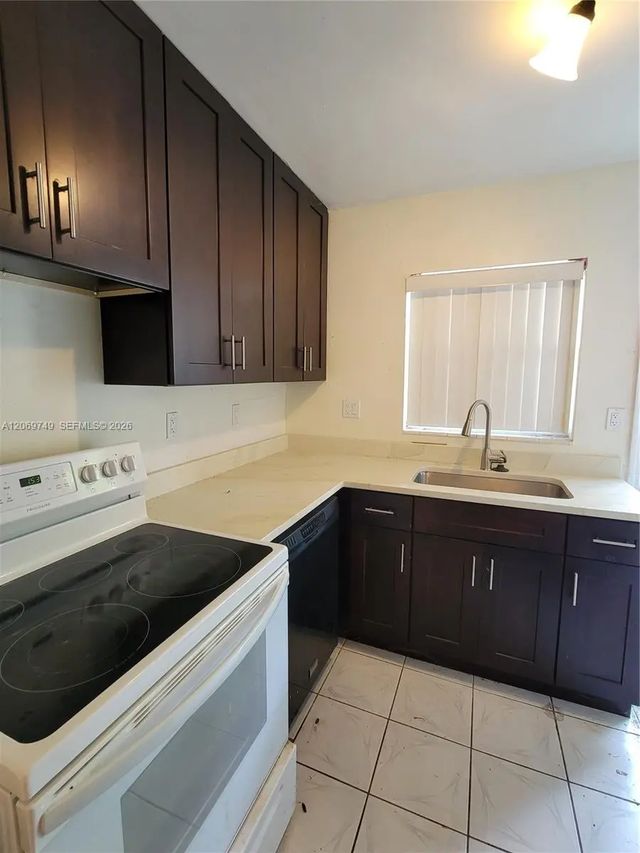 3 of 15 - 1425 Arthur Street #101a, Hollywood, FL
