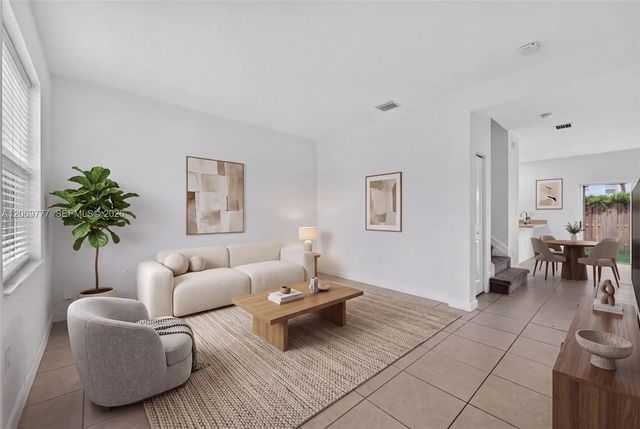 4 of 34 - 1586 Se 27th Terrace #1586, Homestead, FL