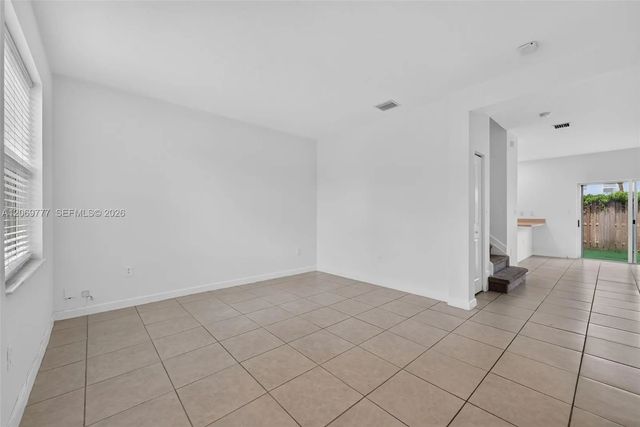 5 of 34 - 1586 Se 27th Terrace #1586, Homestead, FL