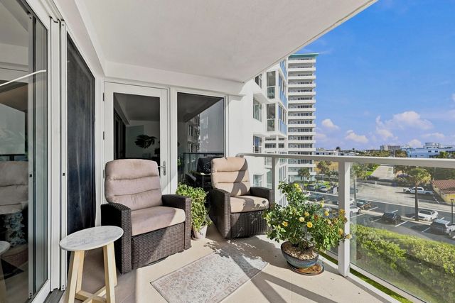 4 of 66 - 3900 N Ocean Drive #4b, Lauderdale-By-The-Sea, FL