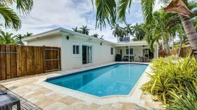 3 of 36 - 1321 Madison Street, Hollywood, FL