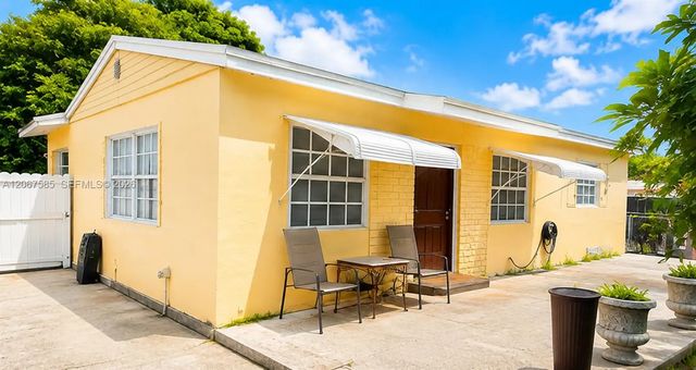 2 of 18 - 371 W 47th Street, Hialeah, FL