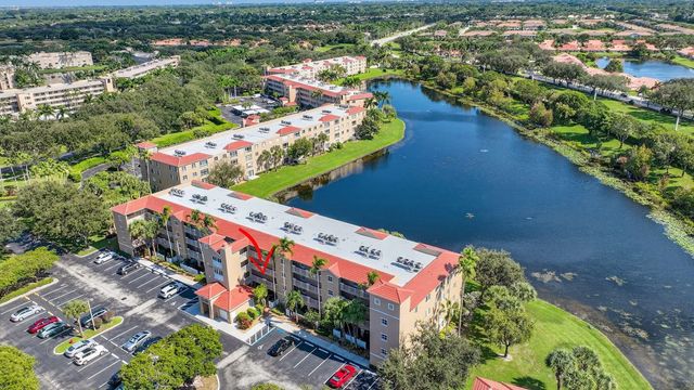 5842 Crystal Shores Drive #205, Boynton Beach