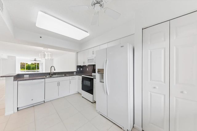 5 of 32 - 5842 Crystal Shores Drive #205, Boynton Beach, FL