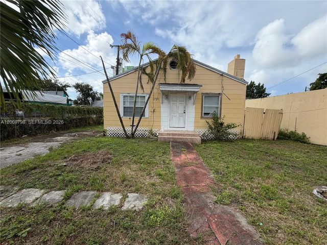 4 of 13 - 2728 Nw 3rd Street, Miami, FL