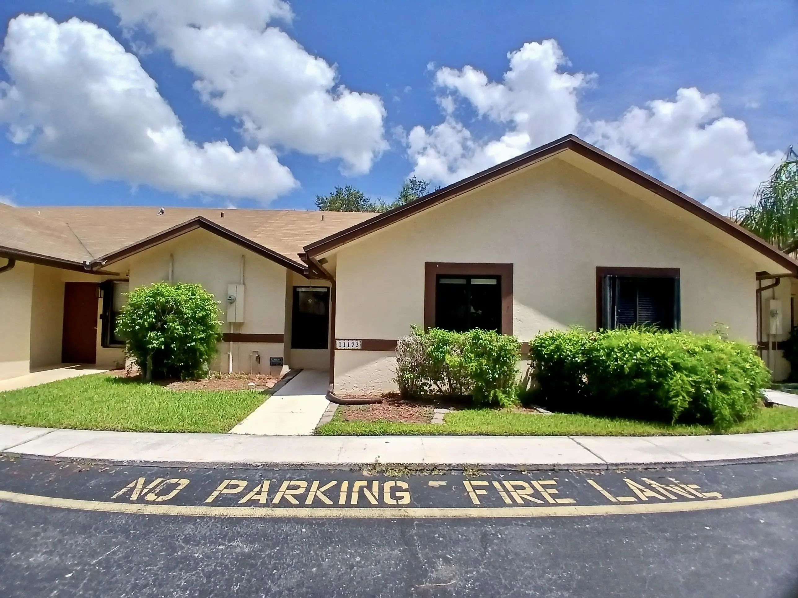 11173 Nw 38th Place, Sunrise