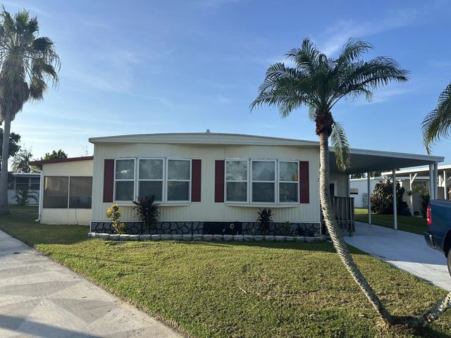 7 Tikal Lane, Port St. Lucie