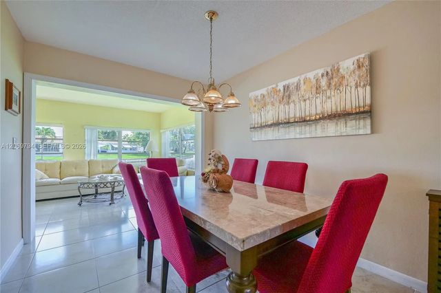5 of 32 - 4712 Nw 47th Terrace, Tamarac, FL