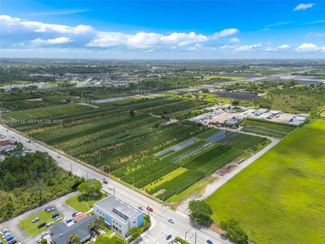2 of 17 - 142 Sw Av 184 Street, , FL