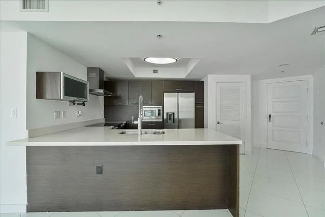4 of 25 - 200 Sunny Isles Boulevard #2-1701, Sunny Isles Beach, FL